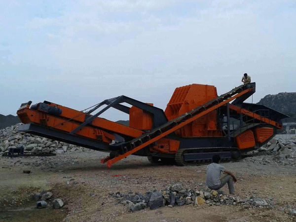 履带移动式时产80吨的移动式小型碎石制沙机